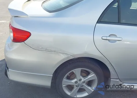 2012 Toyota Corolla S z USA, uszkodzony, nr VIN 2T1BU4EE4CC855769